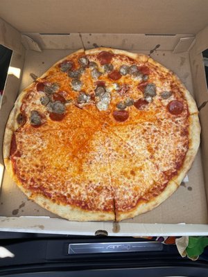 Stromboli Pizza by null