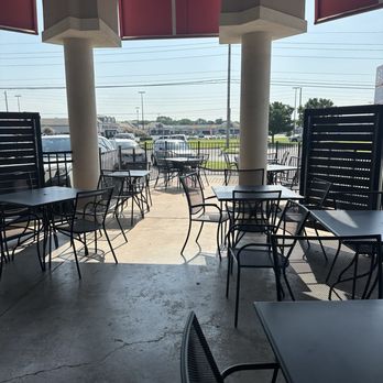 The Big Biscuit - Outside seating patio - Breakfast & Brunch Near Me - Tulsa, Oklahoma The Big Biscuit - Outside seating patio - Breakfast & Brunch Near Me - Tulsa, Oklahoma