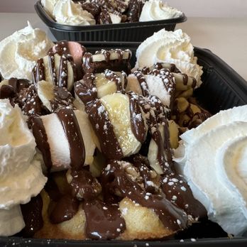 Sugar Bae Dessert Cafe - Chocolate Lover's Brownie Chocolate with marshmallows - Desserts Near Me - Hicksville, New York Sugar Bae Dessert Cafe - Chocolate Lover's Brownie Chocolate with marshmallows - Desserts Near Me - Hicksville, New York
