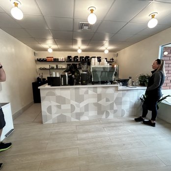White Sparrow Coffee - Main area - Coffee Roasteries Near Me - Tustin, California White Sparrow Coffee - Main area - Coffee Roasteries Near Me - Tustin, California