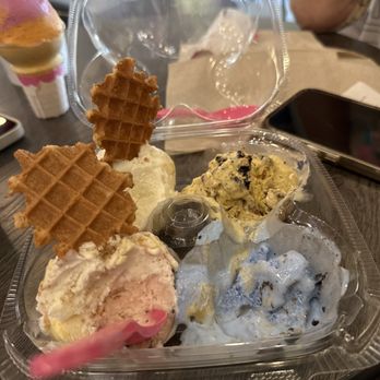 Baskin-Robbins - Best Baskin Robbin's ever - Ice Cream & Frozen Yogurt Near Me - La Mirada, California