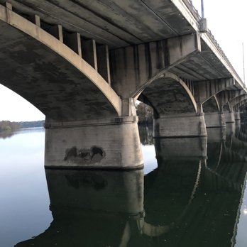 Ann W. Richards Congress Avenue Bridge - Bat bridge - Landmarks & Historical Buildings Near Me - Austin, Texas Ann W. Richards Congress Avenue Bridge - Bat bridge - Landmarks & Historical Buildings Near Me - Austin, Texas