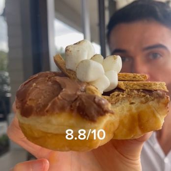 Luke’s Dixie Donuts & Fried Chicken - Donuts Near Me - Jupiter, Florida Luke’s Dixie Donuts & Fried Chicken - Donuts Near Me - Jupiter, Florida