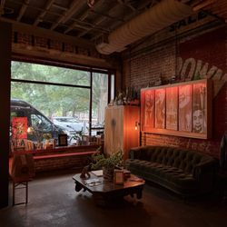 Bida Manda - The lounge.