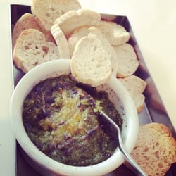 Cibo - I can't eat here without having a Spinachi Zola