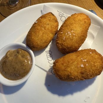 Aurora - Italian Near Me - Brooklyn, New York
