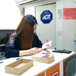 鴨記電訊