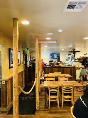 Tunnel Creek Café by null