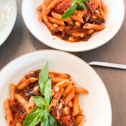 Tutto il Giorno - Penne and eggplant
