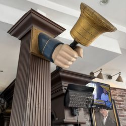 The Bell In Hand - Inside