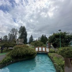 Miracle Beach Landing Mini Golf & Internet Cafe