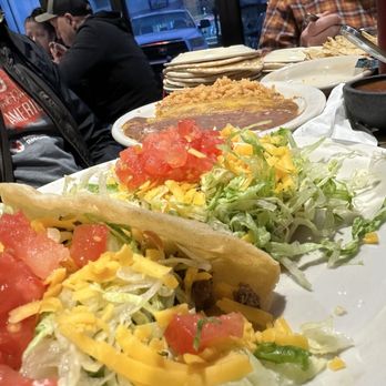 Gonzalez Restaurant - Mexican Near Me - Dallas, Texas