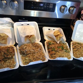 Fast Wok - Gai Pad King, Pad Thai, Combo Garlic Chicken and Chicken and Broccoli, Mongolian Chicken... Highly recommend the wonton chips - Chinese Near Me - Indianapolis, Indiana
