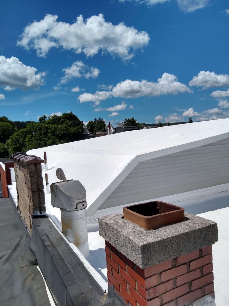 Slide of Advantage Commercial Roofing