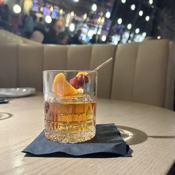 Single Barrel Social - Smoky old fashioned - Cocktail Bars Near Me - Brighton, Michigan