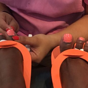 Kiki's Nails - Nail Salons Near Me - Astoria, New York