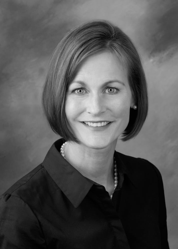 LYDIA DELEO & JANE O’MALLEY COLDWELL BANKER 568 Lincoln Ave