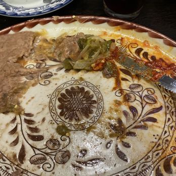 Julio's Cafe Corona - The serving plates are very Mexican and authentic. - Mexican Near Me - El Paso, Texas Julio's Cafe Corona - The serving plates are very Mexican and authentic. - Mexican Near Me - El Paso, Texas