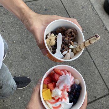 Berry Fresh Frozen Yogurt - Ice Cream & Frozen Yogurt Near Me - Pittsburgh, Pennsylvania Berry Fresh Frozen Yogurt - Ice Cream & Frozen Yogurt Near Me - Pittsburgh, Pennsylvania