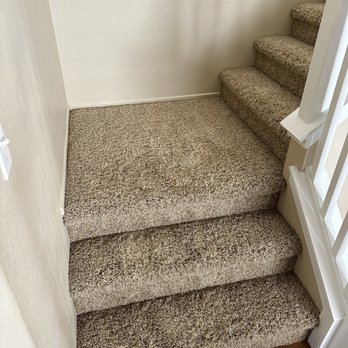 Blue Spot Carpet Cleaning - Staircase - Carpet Cleaning Near Me Blue Spot Carpet Cleaning - Staircase - Carpet Cleaning Near Me