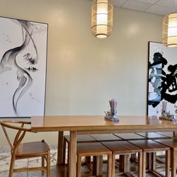 Mian Noodles And Dumplings - Table available for larger parties.