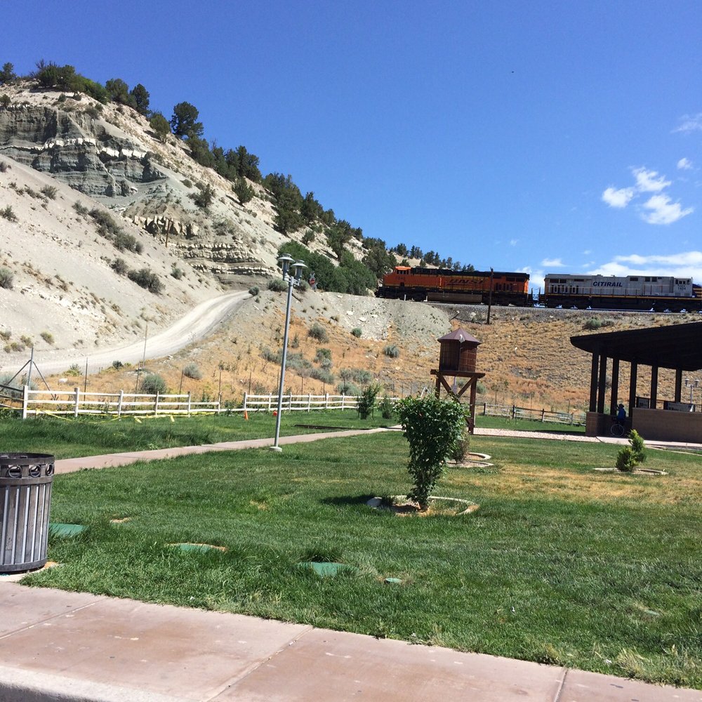 Tie Fork Rest Area - Well yes trains do spot us also - Rest Stops Near Me - Spanish Fork, Utah