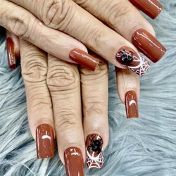 Pearl Nails and Spa - Nails art by Yvonne
