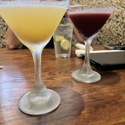 Palmetto Flats - Peach martini and blackberry