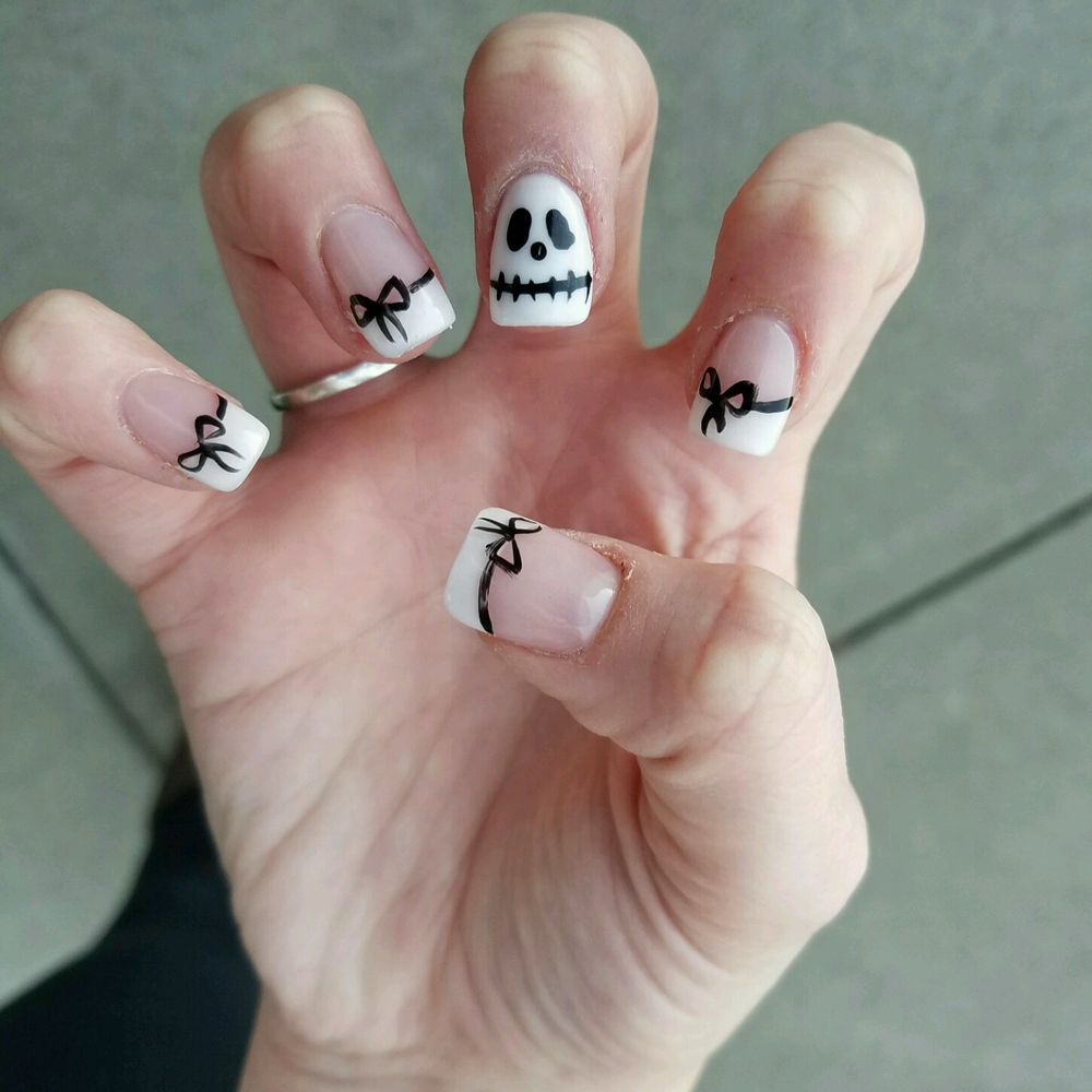 Hot Nails - Classy halloween done by Natalie - Nail Salons Near Me - Spokane Valley, Washington Hot Nails - Classy halloween done by Natalie - Nail Salons Near Me - Spokane Valley, Washington