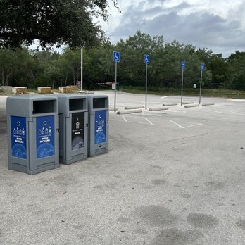 Hippie Hollow Park - Handicap parking - Parks Near Me - Austin, Texas