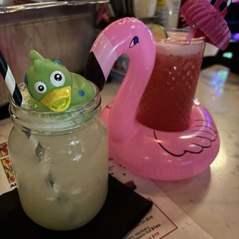 Mom's Kitchen & Bar - Comfort Food Near Me - New York, New York