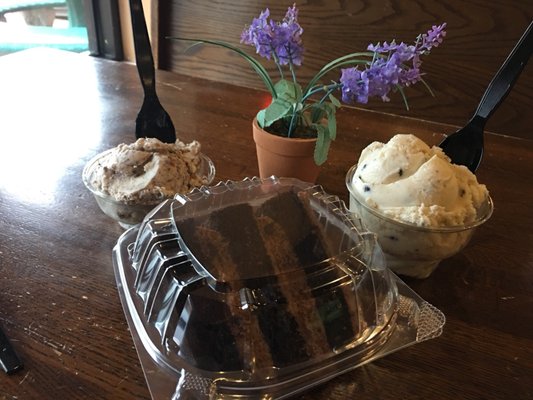 Homemade Ice Cream Pie Kitchen 30 Photos 53 Reviews Desserts 3521 Springhurst Commons Dr Louisville Ky Phone Number