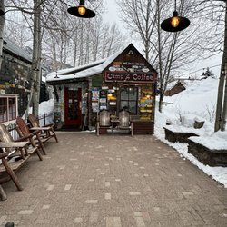 Camp 4 Coffee - Cool vibe and history
