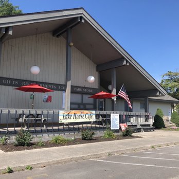 Lake House Cafe - the outside of the restaurant - Cafes Near Me - Sterling, New York