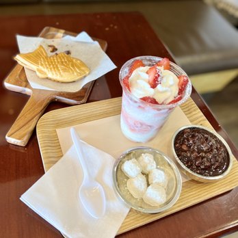 Okrumong - Taiyaki, Strawberry Mini Snow with sides of Red Bean and Mochi - Desserts Near Me - Torrance, California