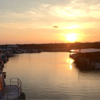 Lake Murray Marina - The sun setting over the Marina.. - Marinas Near Me - Ardmore, Oklahoma