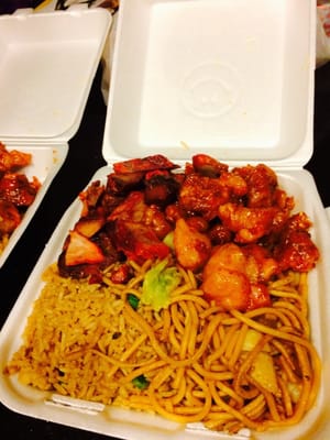 Chin's Kitchen by null