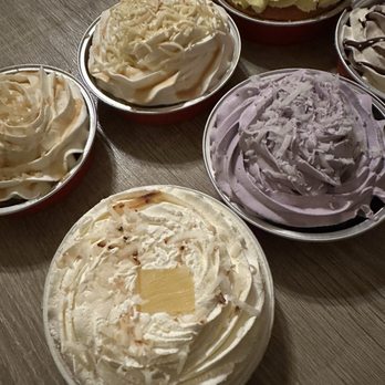 Kona Kakes - Variety of mini cakes - Bakeries Near Me - San Diego, California Kona Kakes - Variety of mini cakes - Bakeries Near Me - San Diego, California