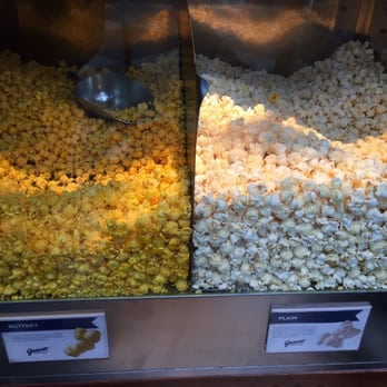 Garrett Popcorn Shops - 3/24/2016 - Popcorn Shops Near Me - Chicago, Illinois Garrett Popcorn Shops - 3/24/2016 - Popcorn Shops Near Me - Chicago, Illinois