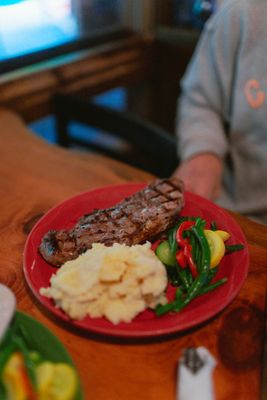 Red Parka Steakhouse & Pub by null