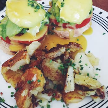 Humble Bee - 9/6/15: Eggs Benedict - Avocado & Spinach - Breakfast & Brunch Near Me - Northridge, California Humble Bee - 9/6/15: Eggs Benedict - Avocado & Spinach - Breakfast & Brunch Near Me - Northridge, California