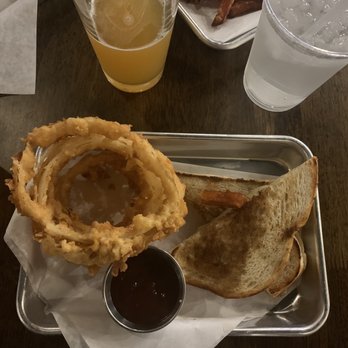 Oz. Tap House - Grilled cheese, onion rings - Beer Gardens Near Me - Austin, Texas Oz. Tap House - Grilled cheese, onion rings - Beer Gardens Near Me - Austin, Texas