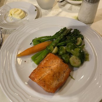 Jack's Place Restaurant & Lounge - Salmon - American Near Me - Orlando, Florida Jack's Place Restaurant & Lounge - Salmon - American Near Me - Orlando, Florida