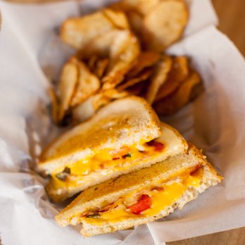 FieldHouse 219 - Grown Up Grilled Cheese - Sports Bars Near Me - Monticello, Illinois