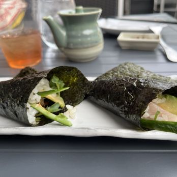 Roe Fusion - handroll - Asian Fusion Near Me - Sierra Madre, California Roe Fusion - handroll - Asian Fusion Near Me - Sierra Madre, California