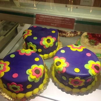 Carlo's Bakery - Bakeries Near Me - Hoboken, New Jersey
