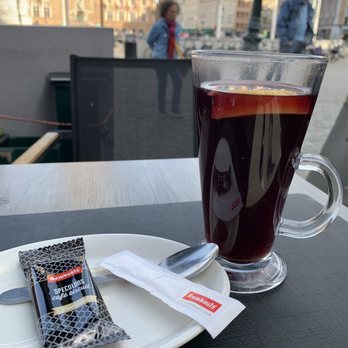 La taverne brugeoise - Mulled wine - Belgian Near Me - Bruges, VWV La taverne brugeoise - Mulled wine - Belgian Near Me - Bruges, VWV