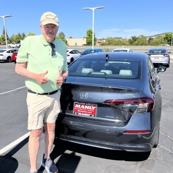 Manly Honda - Choosing a new Civic hybrid at Manly. - Car Dealers Near Me - Santa Rosa, California Manly Honda - Choosing a new Civic hybrid at Manly. - Car Dealers Near Me - Santa Rosa, California