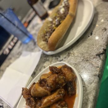 Giovani's Bar & Grill - Sports Bars Near Me - Philadelphia, Pennsylvania Giovani's Bar & Grill - Sports Bars Near Me - Philadelphia, Pennsylvania