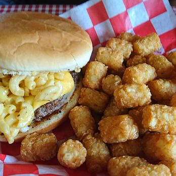Burger Time Machine - Mac and cheese burger is delicious. Tons of tots - Burgers Near Me - Denton, Texas